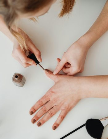 pexels-karola-g-6954960